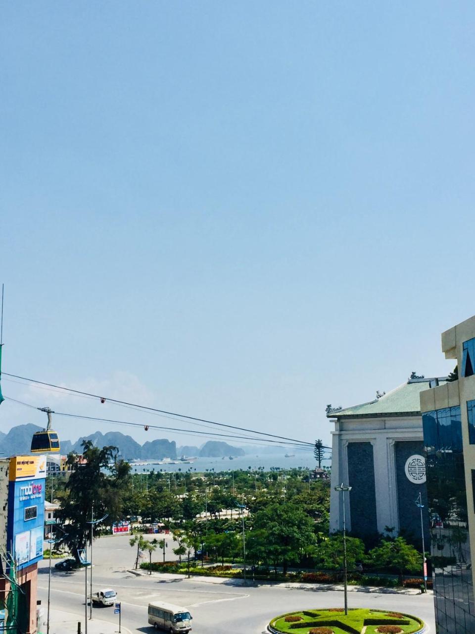 Ivy Hotel Hạ Long Exterior foto